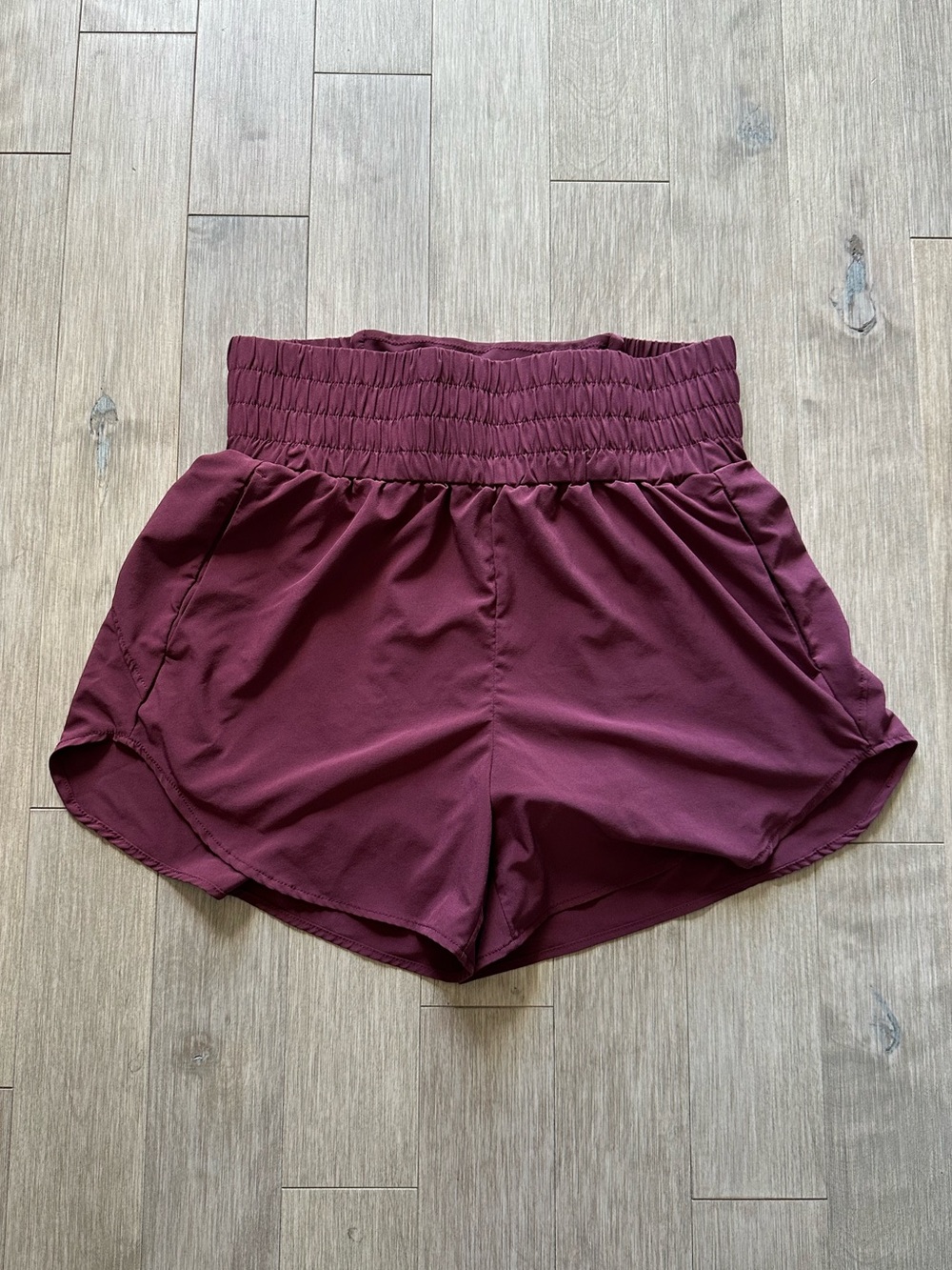 HALARA High-Waist Athletic Shorts Burgundy Size Medium
